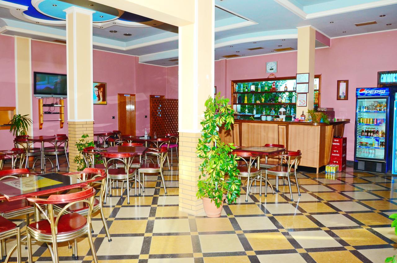 Hotel Gjeli Фиер Екстериор снимка